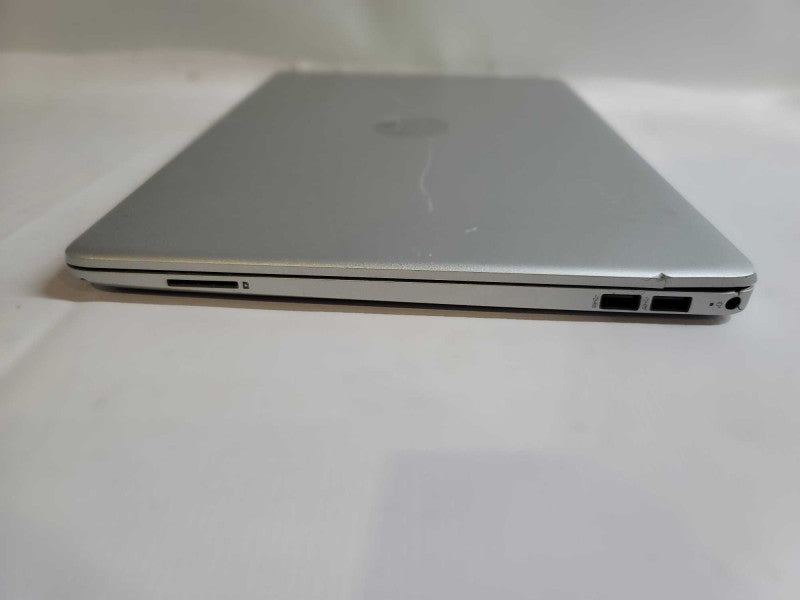 HP Laptop Model 15-dw1008ca i5-10210u, 16GB DDR4, 256GB NVMe+ 1TB HDD **rEAD* Î²