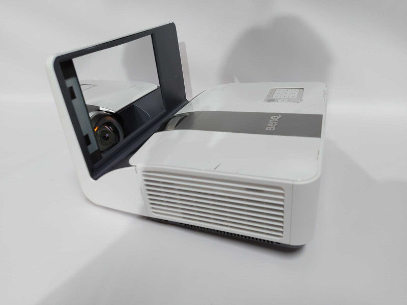 BENQ MW843UST PROJECTOR ULTRA SHORT THROW 3000 LUMENS HD HDMI 2370 hrs #
