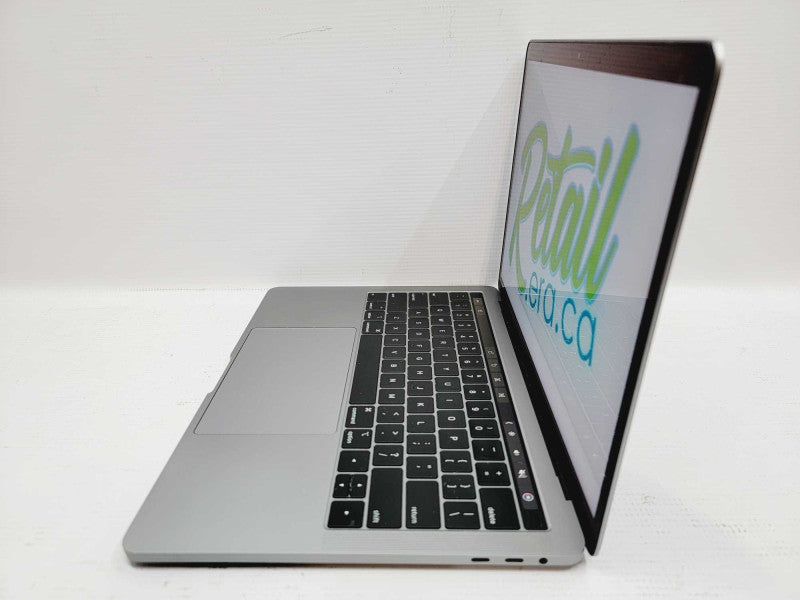Apple Macbook Pro 2019 13\\" Core i5-8279U @ 2.4GHz 16GB DDR3 250GB SSD (