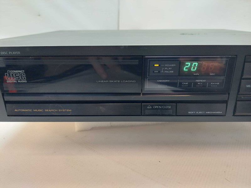 ONKYO Compact Disc Player Model: DX-120 made in 1986