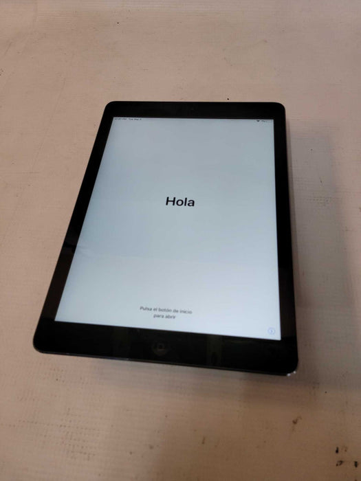 Apple iPad Air (A1474) - READ