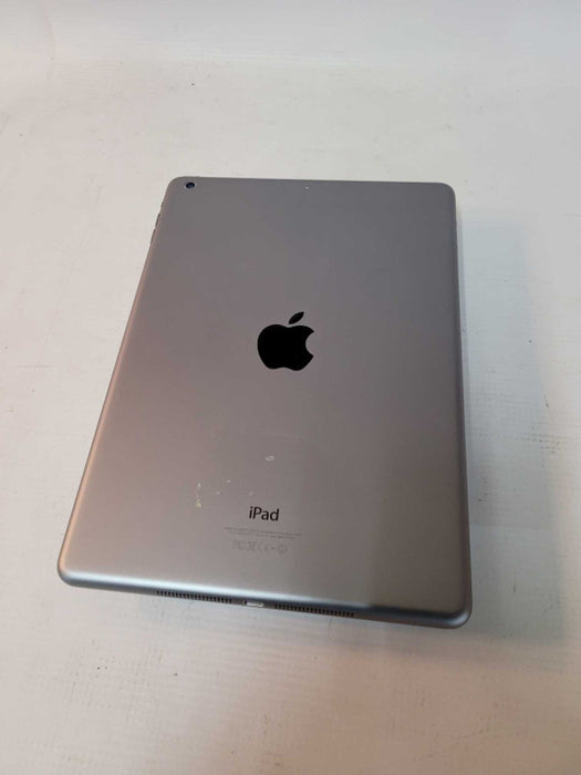 Apple iPad Air (A1474) - READ