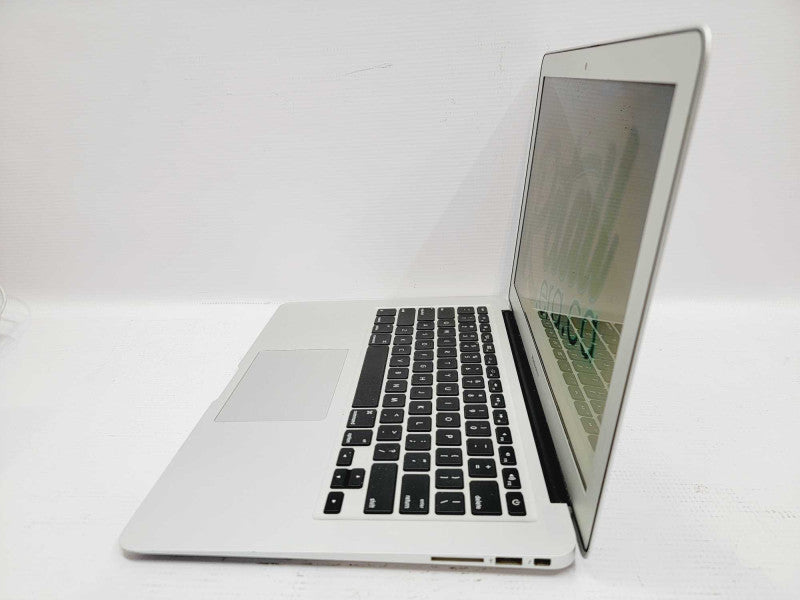 Apple Macbook Air 2015 13\\" Core i5-5250U @ 1.6GHz 8GB DDR3 120GB SSD (