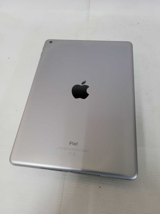 Apple iPad 5th Gen (A1822) - READ