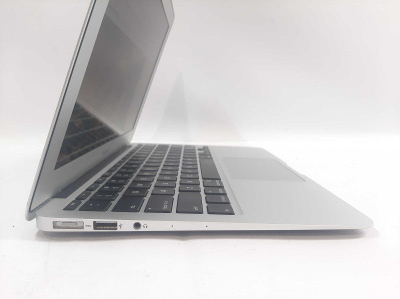 Apple Macbook Air 2015 11\\" Core i5-5250U @ 1.6GHz 8GB DDR3 120GB SSD
