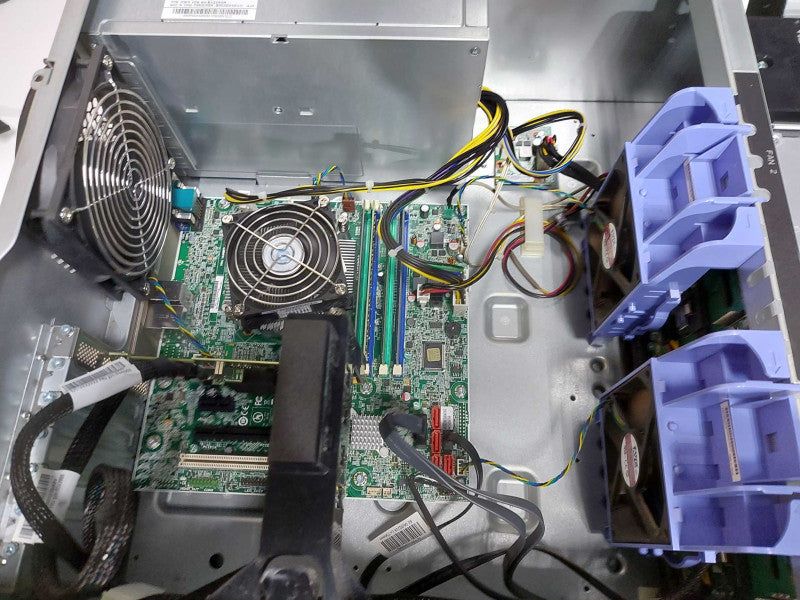 Lenovo TS440 Xeon E3-1245 V3 @ 3.40ghz / 16gb ram / 9240-8i raid / READ #