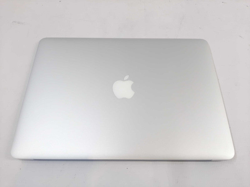 Apple Macbook Air 2015 13\\" Core i5-5250U @ 1.6GHz 8GB DDR3 120GB SSD