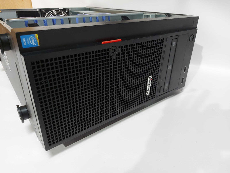 lenovo TS440 Xeon E3-1245 V3 @ 3.40ghz / 16gb ram / 9240-8i raid #