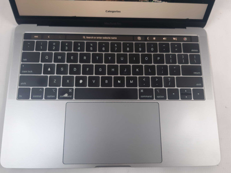 Apple Macbook Pro 2019 13\\" Core i5-8279U @ 2.4GHz 16GB DDR3 250GB SSD *READ