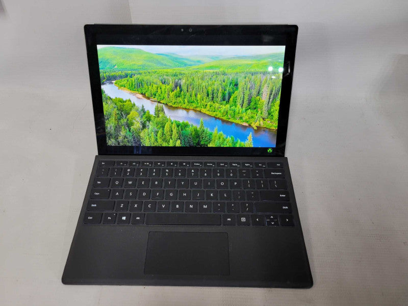 Microsoft Surface Pro 5 - i5-6300U, 8GB RAM, 256GB SSD