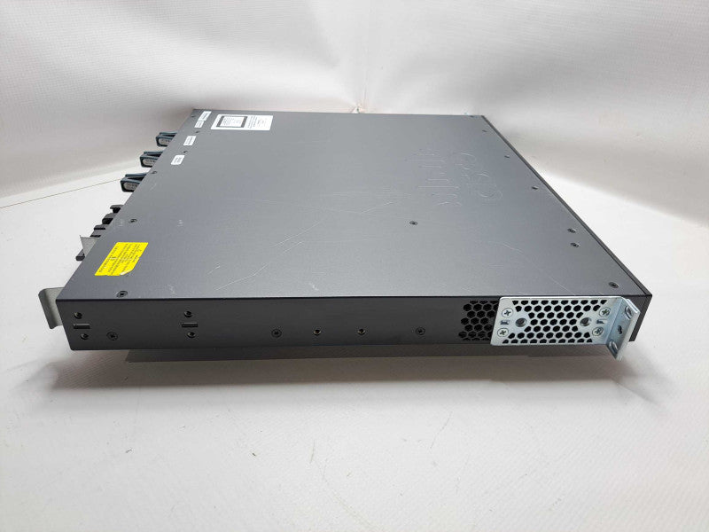 Cisco WS-C3650-24TD-S 2x10G 24-Port Gigabit Ethernet 4-Port SFP Switch )