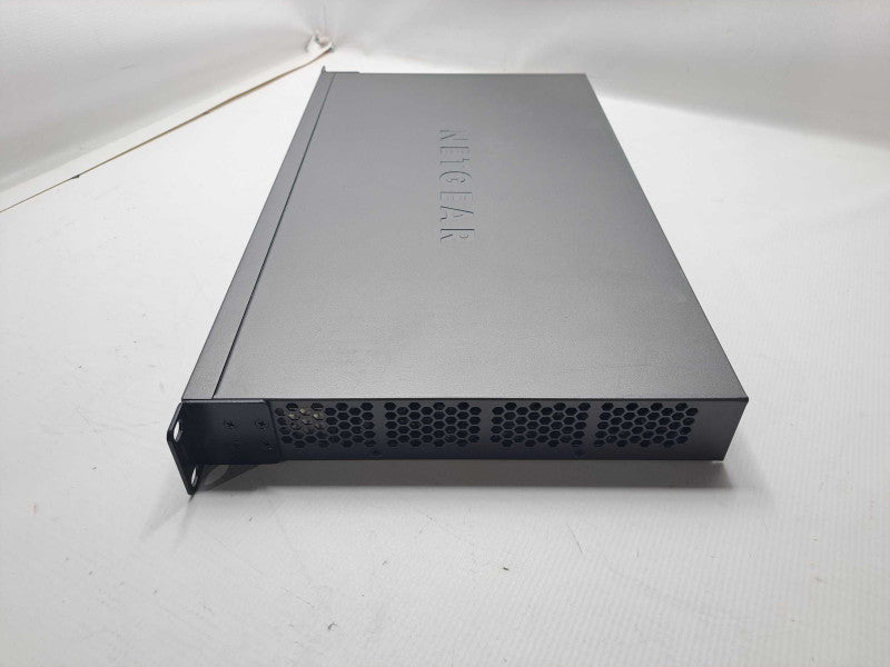 Netgear M4100-50G ProSafe 48-Port Gigabit L2+ Managed Network Switch )