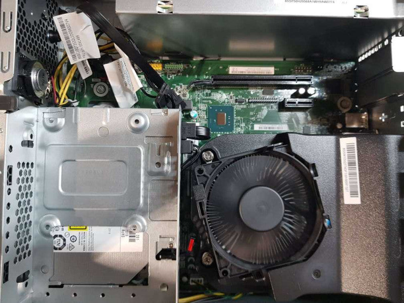 Lenovo ThinkCentre M720e i5 - 9400 CPU @ 2.90GHz  8GB DDR4 Ram