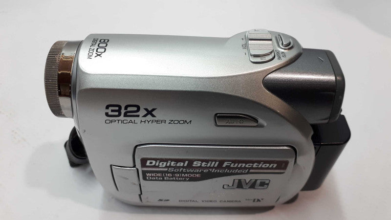 JVC GR-D390U Digital Video Camera 32X &