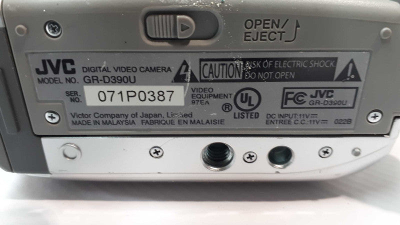 JVC GR-D390U Digital Video Camera 32X &