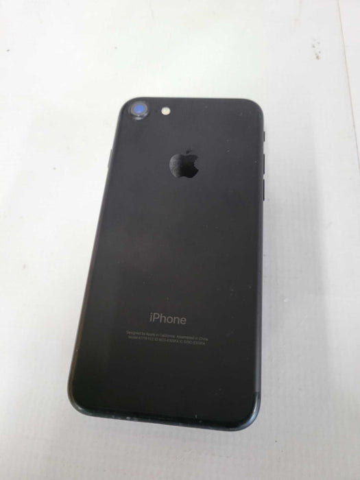 Apple iPhone 7 32GB (A1778) - READ