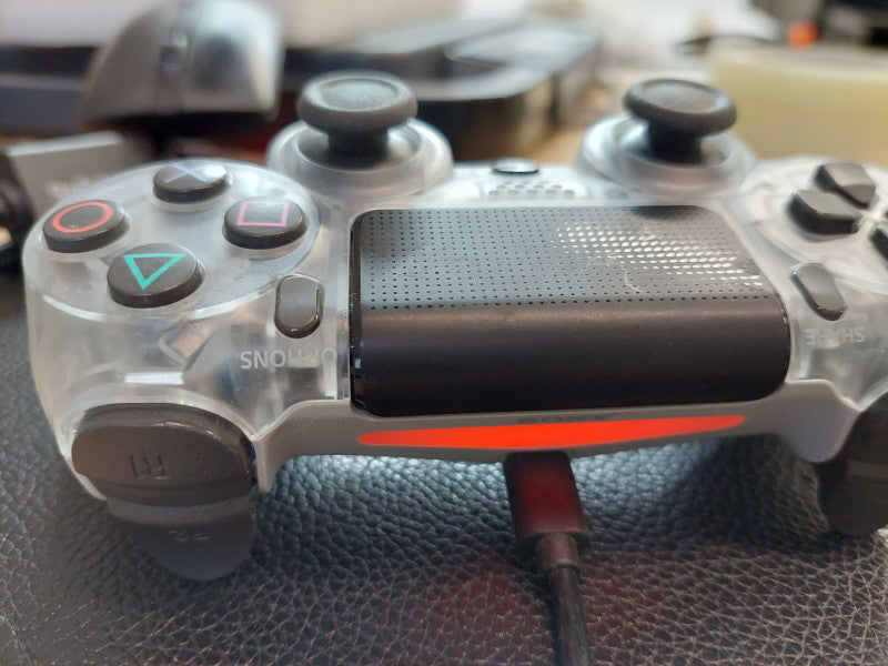 Playstation 4 Crystal White Dual-Shock Controller Model:CUH-ZCT2U