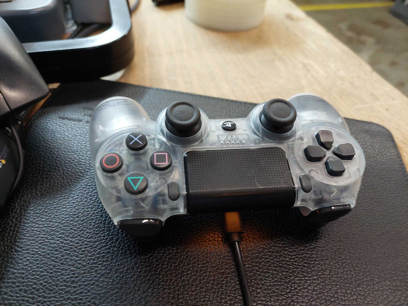 Playstation 4 Crystal White Dual-Shock Controller Model:CUH-ZCT2U