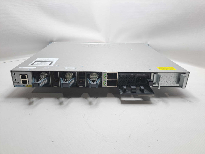 Cisco WS-C3850-24P-S 24-Port Gigabit PoE+ Ethernet Switch + C3850-NM-2-10G Q)