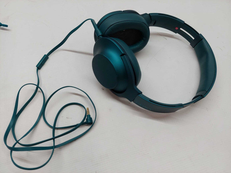 Sony MDR-100A Headphones with bag