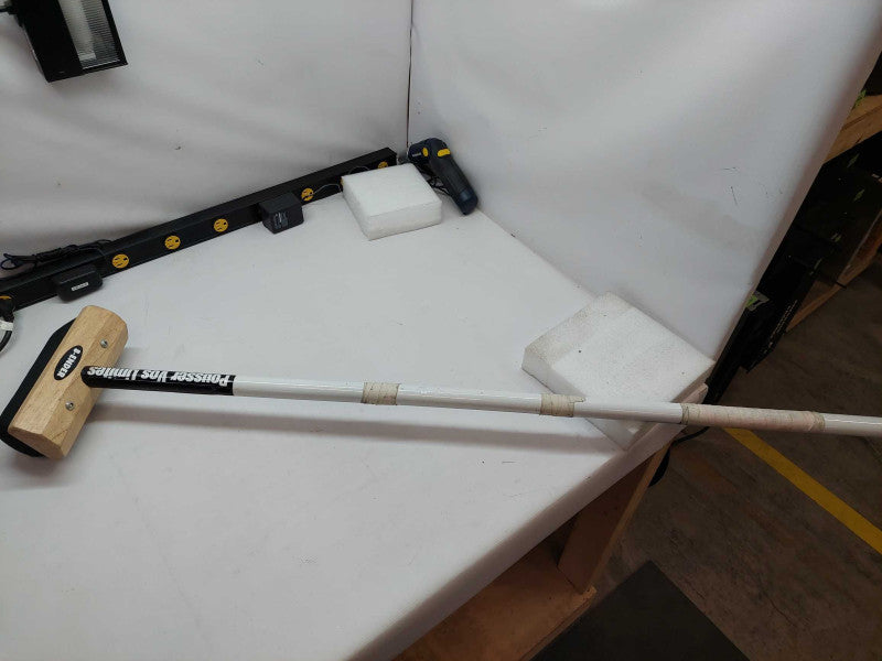 8 ENDER Curling Brush , good condition