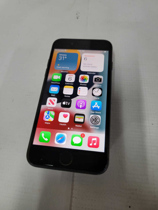 Apple iPhone 8 64GB (A1905) Q