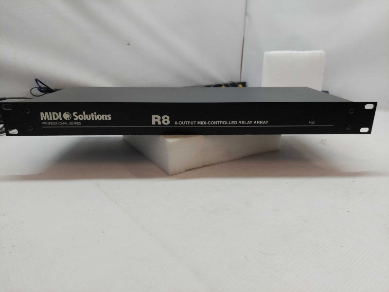 Midi Solutions R8 8-Output Midi-Controlled Relay Array  Rack Mountable  Q