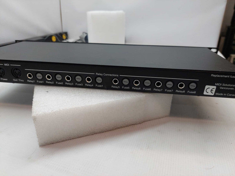 Midi Solutions R8 8-Output Midi-Controlled Relay Array  Rack Mountable  Q