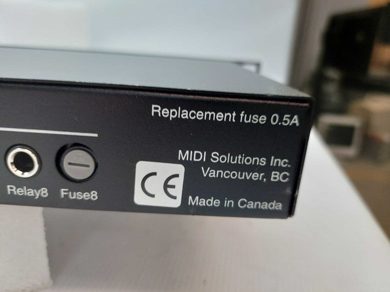Midi Solutions R8 8-Output Midi-Controlled Relay Array  Rack Mountable  Q