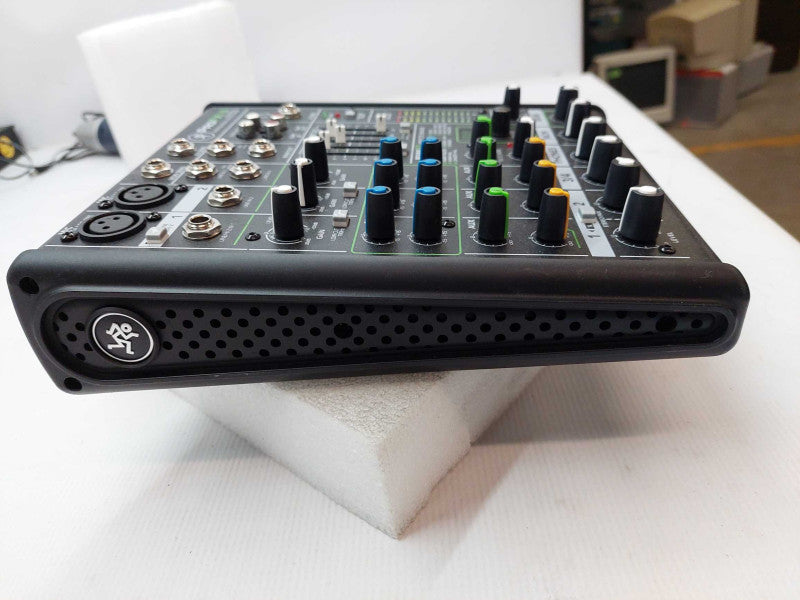 ProFX4 v2 4-Channel Professional Effects Mixer  Q