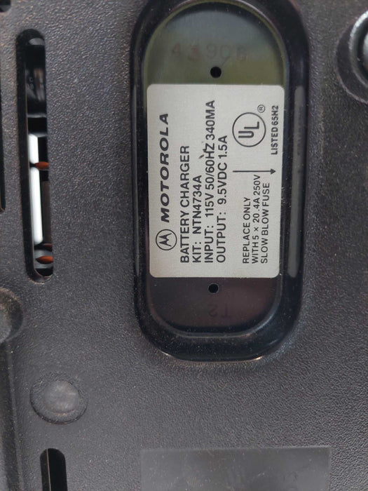 AEF-001 Motorolla Exia Intrinsically Safe Battery Charger Kit NTN4734A Radio