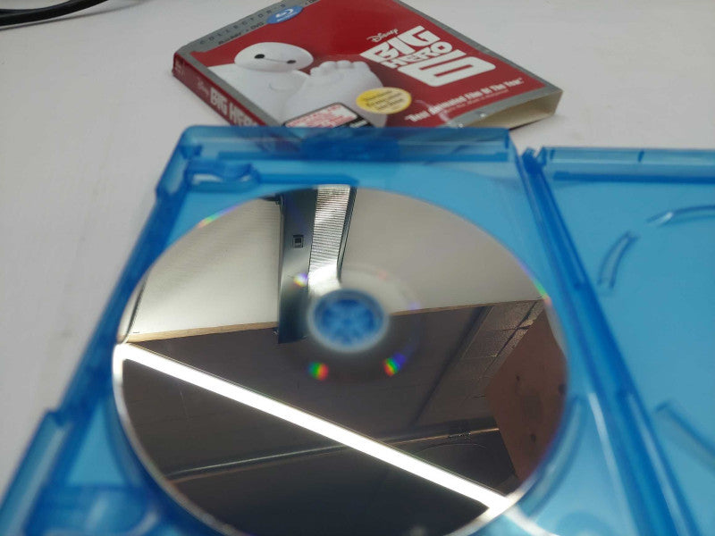 Blue Ray Movie BIG HERO 6 ( Blu-Ray Only) and cover sleeve