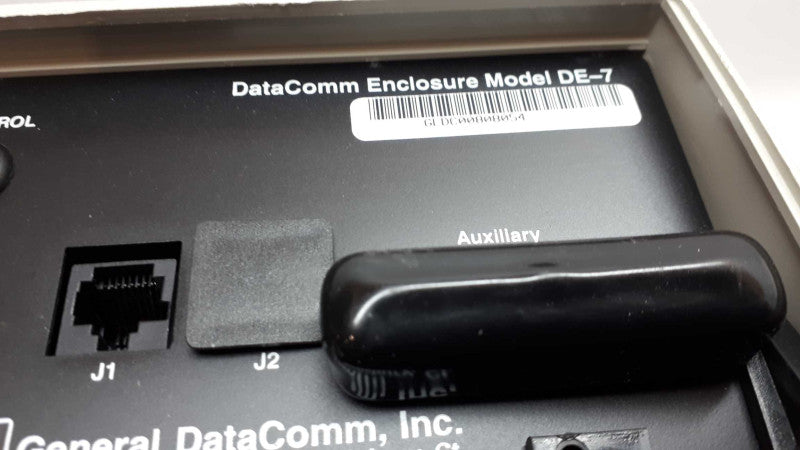 GENERAL DATACOMM ENCLOSURE MODEL DE-7 &