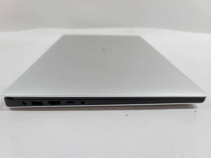Dell XPS 15 7590 4K i7-9750H@ 2.60GHz, 32GB DDR4, 4GB GTX 1650, 512GB m.2  Î²