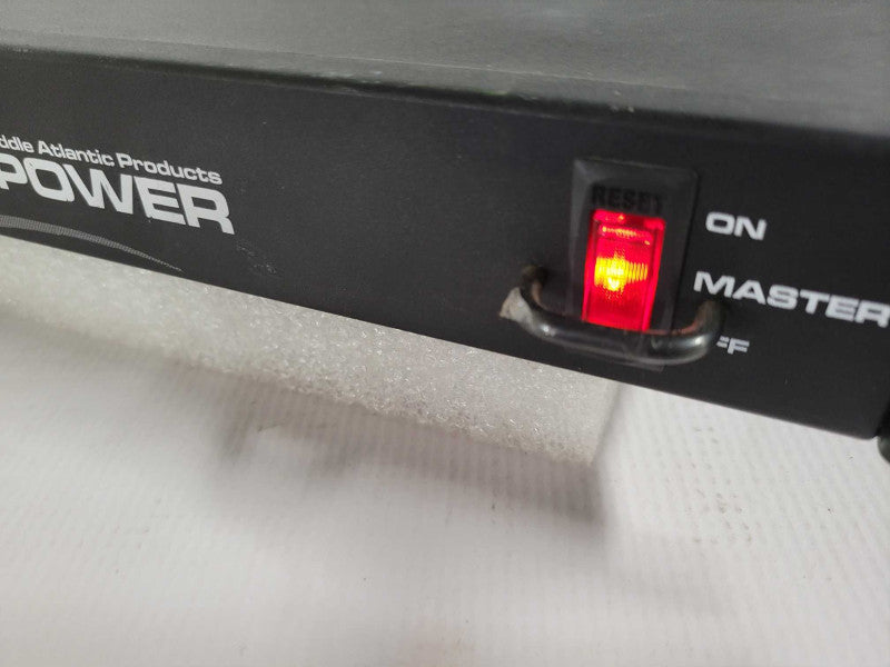 Middle Atlantic Products Rackmount Power Centre PD-915R Q!
