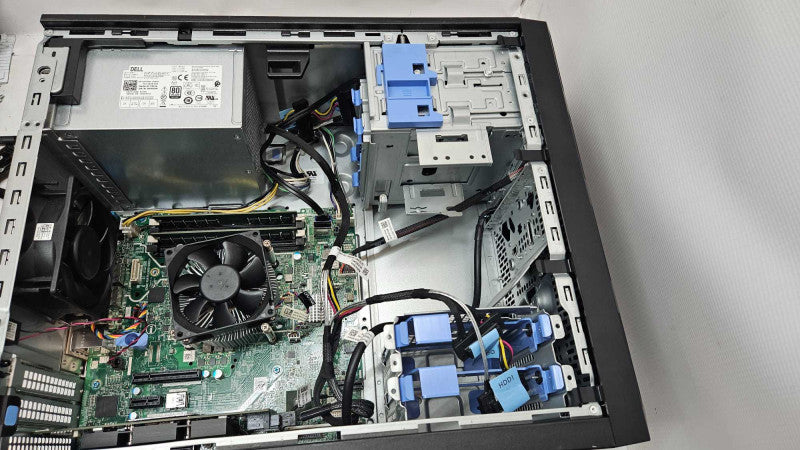 Dell PowerEdge T130 Xeon E3-1230 v6 @ 3.50GHz 16GB DDR4 H330 RAID
