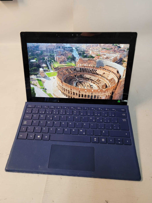 Microsoft Surface Pro 4 - m3-6Y30, 4GB RAM, 128GB SSD -READ