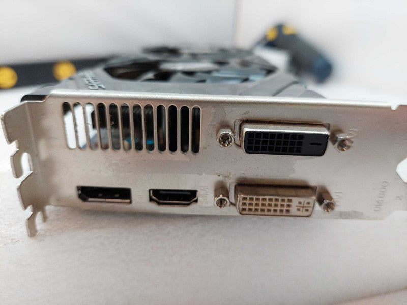 Sapphire HD7850 2G GDDR5 PCI-E DVI-I/DVI-D/HDMI/DP OC Version
