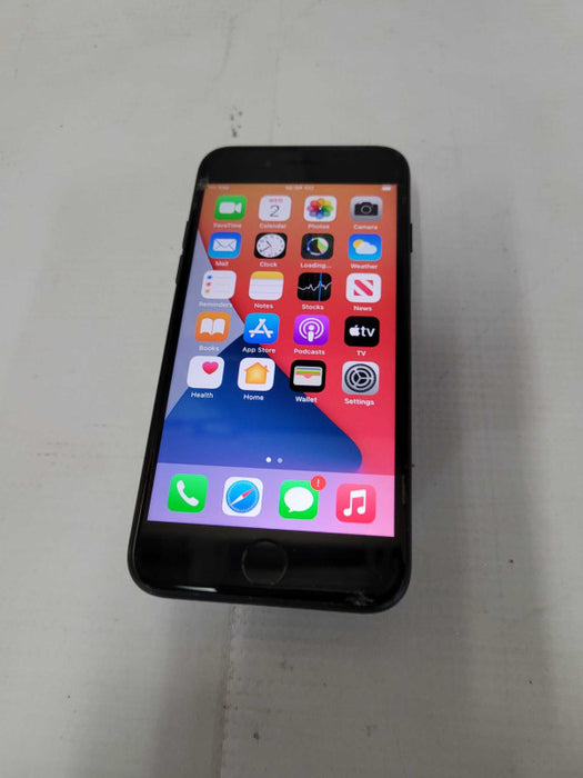 Apple iPhone 7 32GB (A1778) - READ