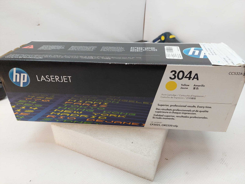 HP LaserJet 304A CC532A Yellow Toner Cartridge