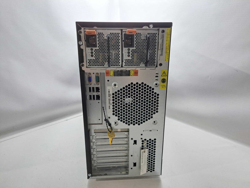Lenovo System x3100 M5 1x Xeon E3-1271 v3 @ 3.60GHz 8GB Ram MegaRAID 2x PSU )