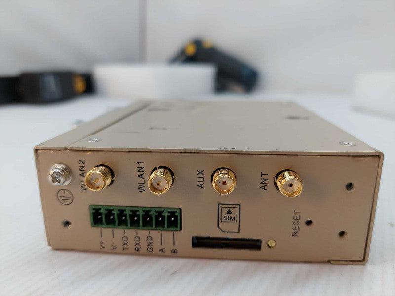 INHAND Industrial Cellular Router Model: IR615 PN: S-FS18-WLAN Q