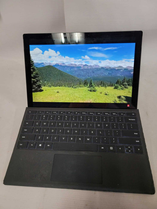 Microsoft Surface Pro 4 - i5-6300U, 4GB RAM, 128GB SSD