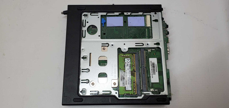 Lenovo ThinkCentre M920q i5-8500T 8GB DDR4 NO HDD @