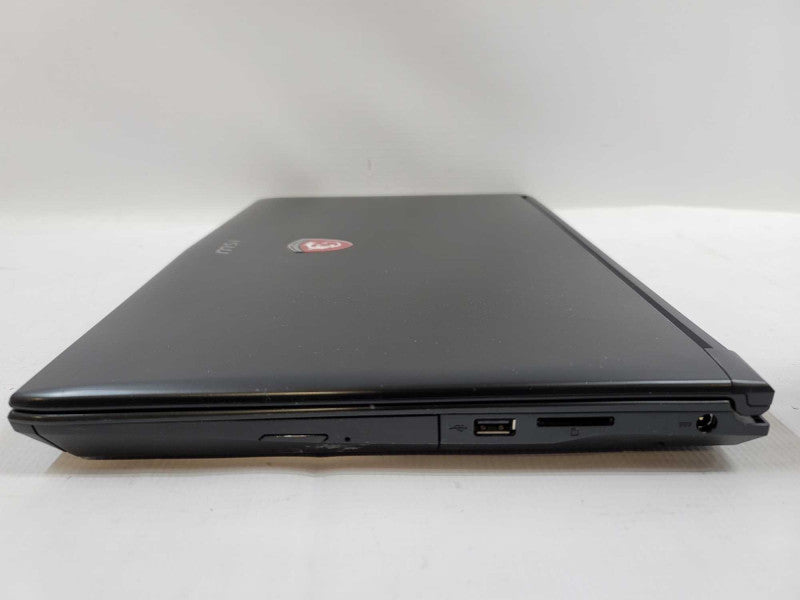 MSI Laptop GL62 6QD i7-6700HQ @ 2.60, 32GB DDR4, 2GB GTX 950M, 512GB m.2  Î²
