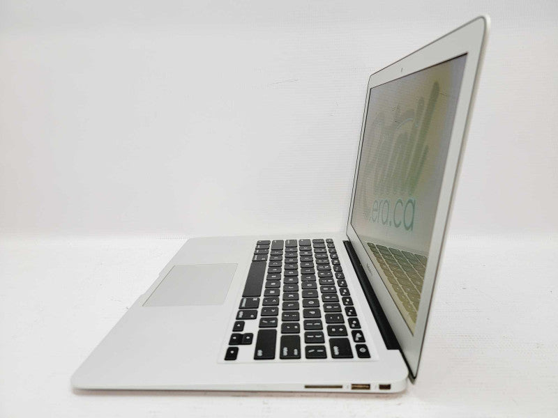 Apple Macbook Air 2013 13\\" Core i7-4650U @ 1.7GHz 8GB DDR3 250GB SSD (