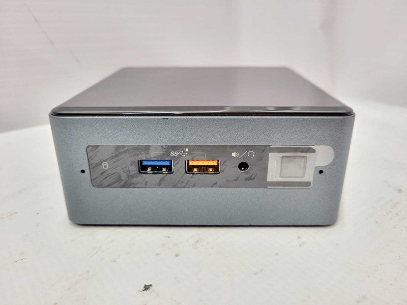 Intel NUC Mini desktop -  i7-8559U @ 2.70GHz 8GB DDR4 256GB M.2 Q$