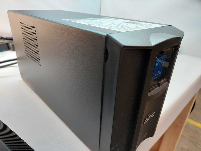 APC Smart UPS C1500 Model: SMC1500