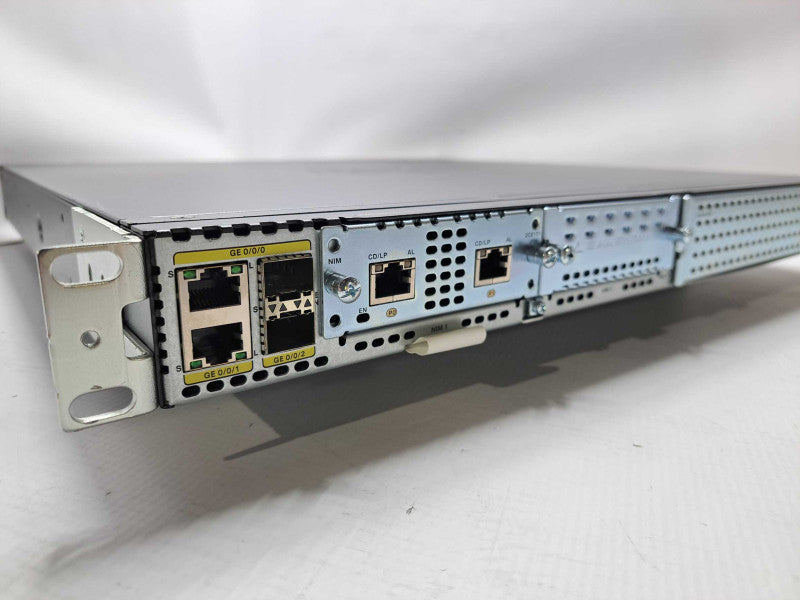 Cisco ISR4331/K9 Enterprise Service Router ISR4331 - NO CLOCK ISSUE )