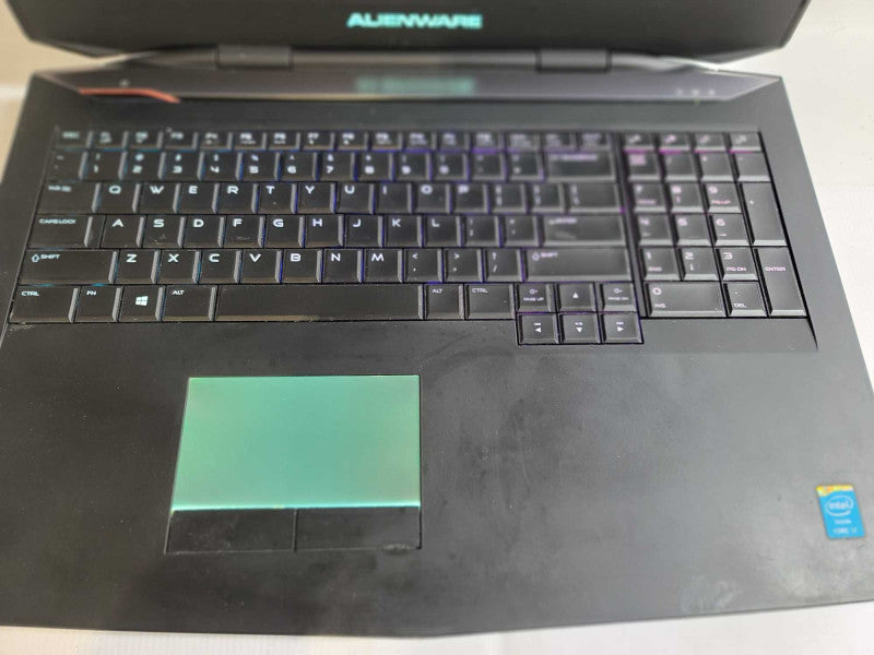 AlienWare 17 R1 i7-4700MQ@2.40GHz, 16GB DDR4, 3GB GTX 770M, 750GB HD**READ Î²
